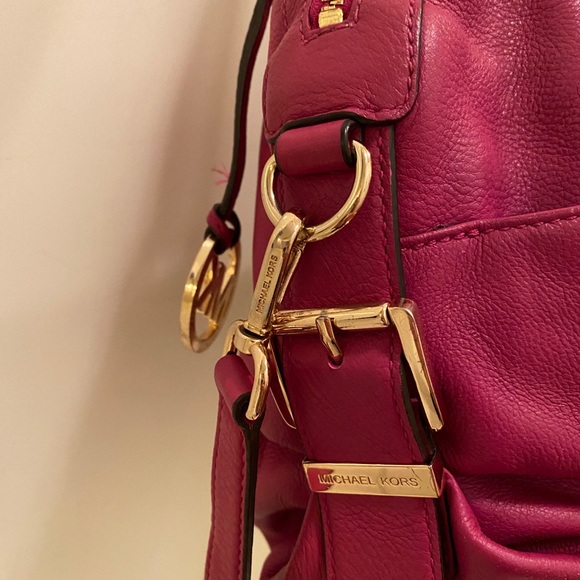 MICHAEL KORS BEAUTIFUL PINK LEATHER PURSE - Picture 4 of 13